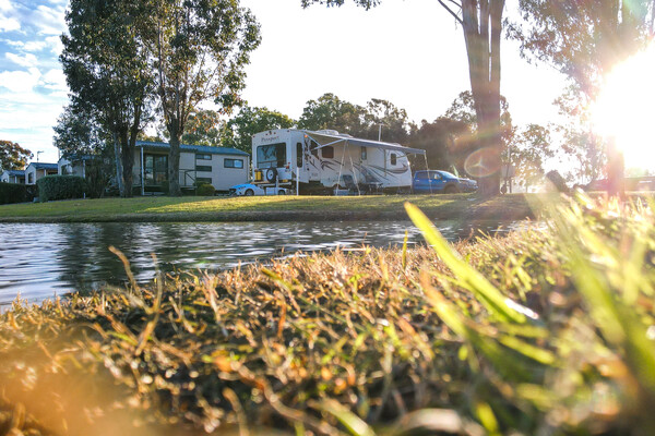 Caravan & Camping