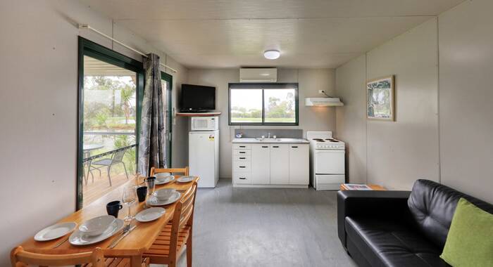 Family Cabin - Sleeps 4